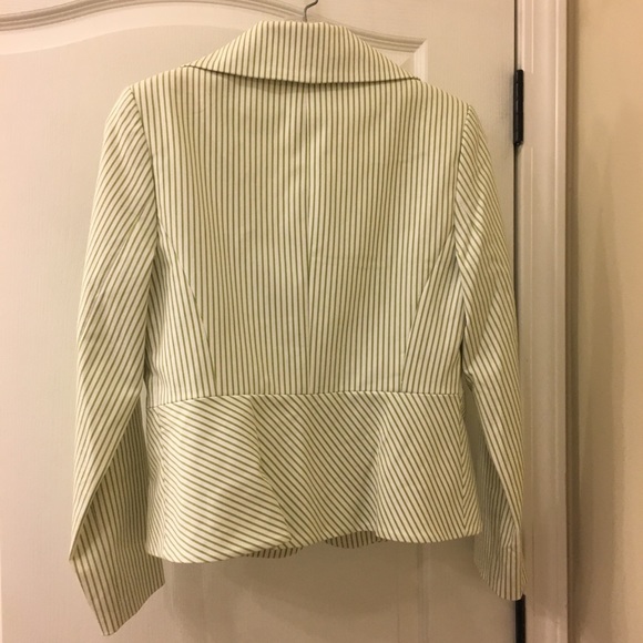 Green and white striped skirt suit size 6P - Picture 3 of 7